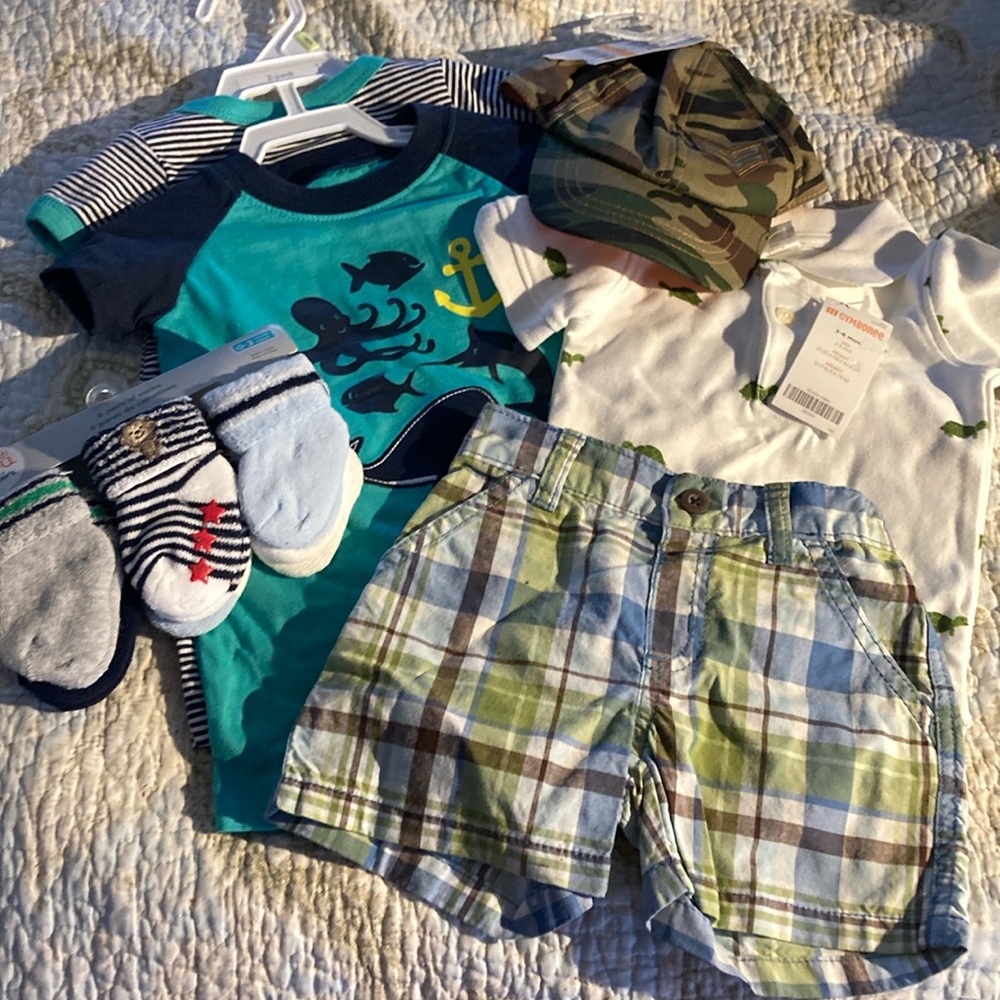 Bundle 3-6 months baby clothes, socks and hat - Gymboree, Carter’s and Macy’s